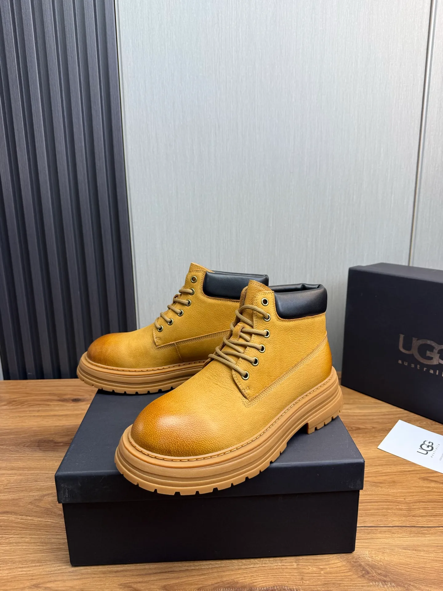 Factory price 680💰 [UGG] Men's hot winter warm boots🐑Simple and fashionable design, cowhide➕comfortable and warm wool lining. Soft and comfortable to wear, good warmth retention, and excellent foot feel. Regular size 38-45